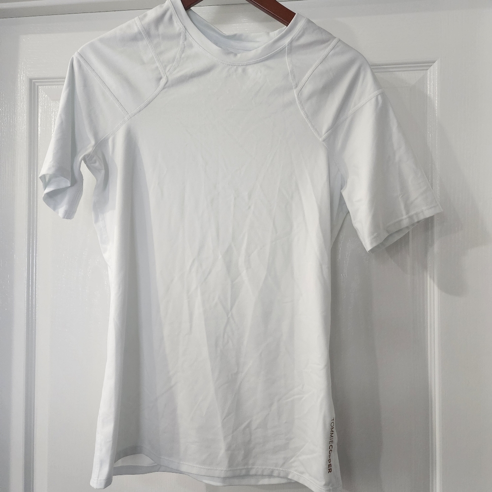 Tommie Copper shoulder support shirt. Men's L. Lot of 2